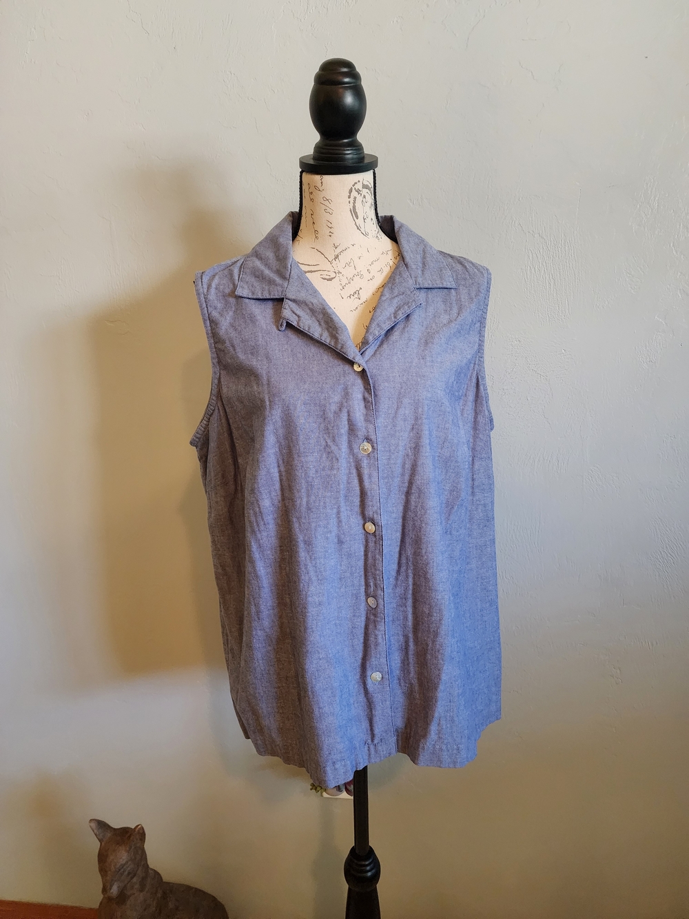 Cherokee Sleeveless Button-Down Chambray Shirt - Blue